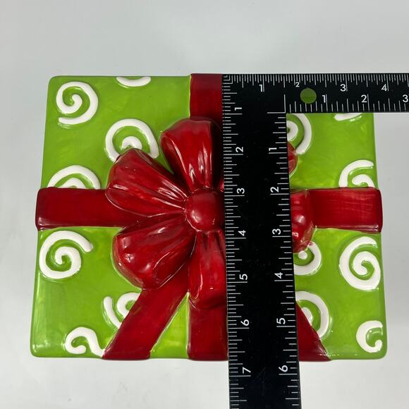 Ceramic Gift Box Canister Christmas Present Cookie Jar Green Red Ribbon Ceramic - Picture 9 of 16